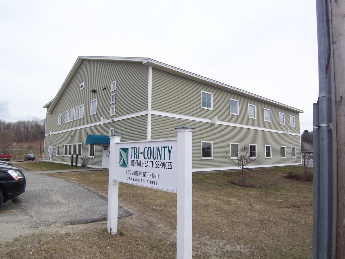230 Bartlett St, Lewiston, ME 04240