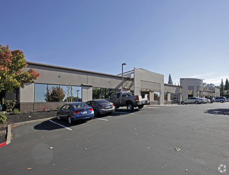 251 Turn Pike Dr, Folsom, CA for lease - Building Photo - Image 3 of 9