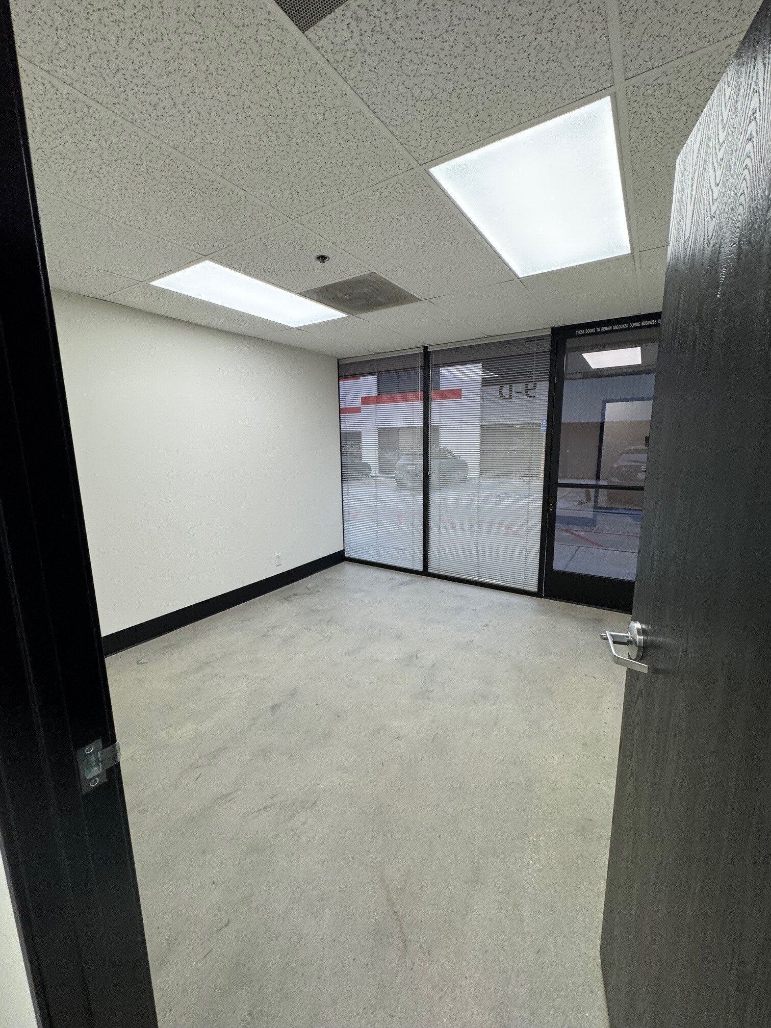 14141 Covello St, Van Nuys, CA for lease Interior Photo- Image 1 of 5