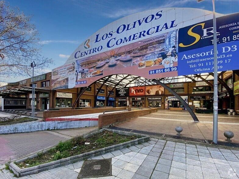 Retail in Collado Villalba, Madrid for sale - Interior Photo - Image 1 of 1