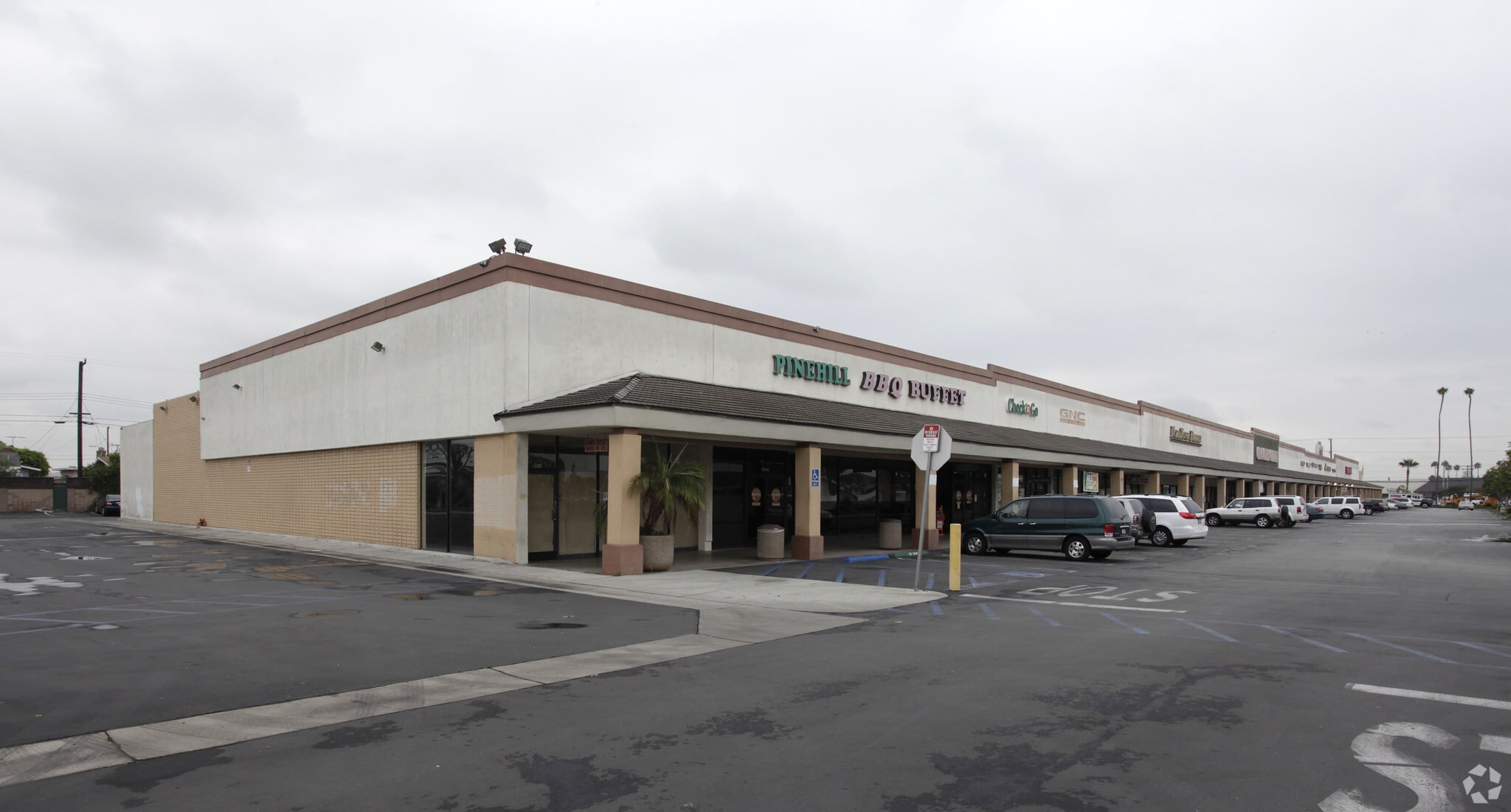 8888-8998 Knott Ave, Buena Park, CA for lease Primary Photo- Image 1 of 10