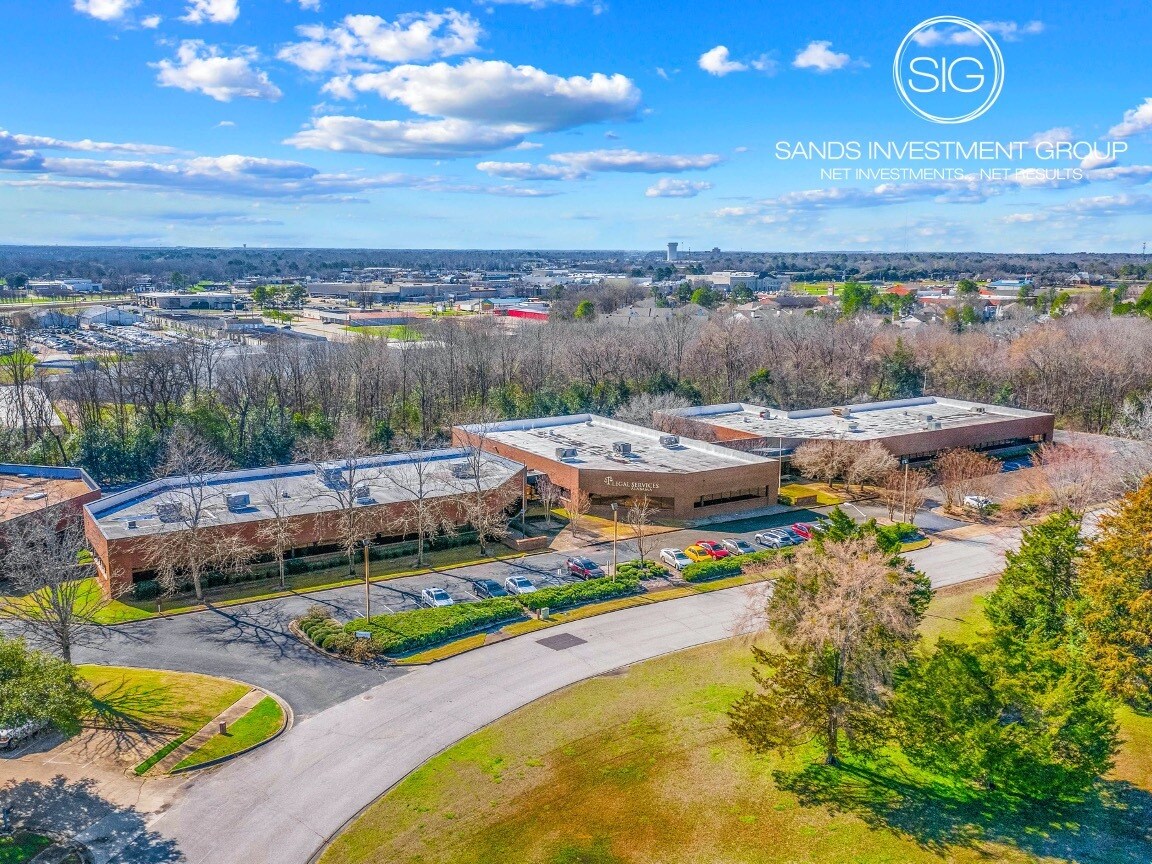 25732567 Fairlane Dr, Montgomery, AL 36116