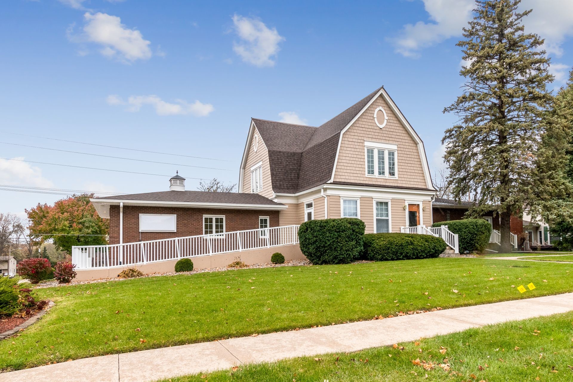 708 5th St, Nevada, IA for sale Primary Photo- Image 1 of 1