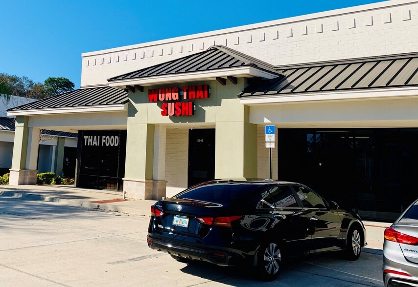 5501-5555 Roosevelt Blvd, Clearwater, FL for lease - Building Photo - Image 3 of 10