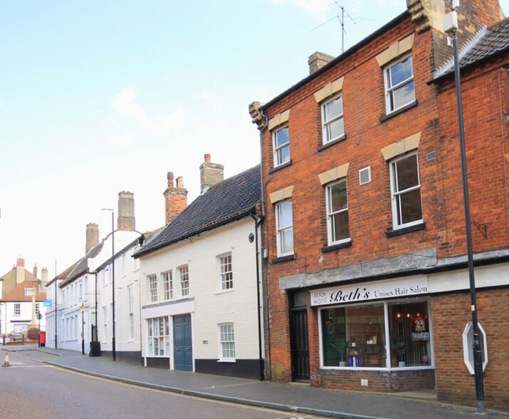 18-20 Market Pl, Fakenham for sale - Building Photo - Image 2 of 5