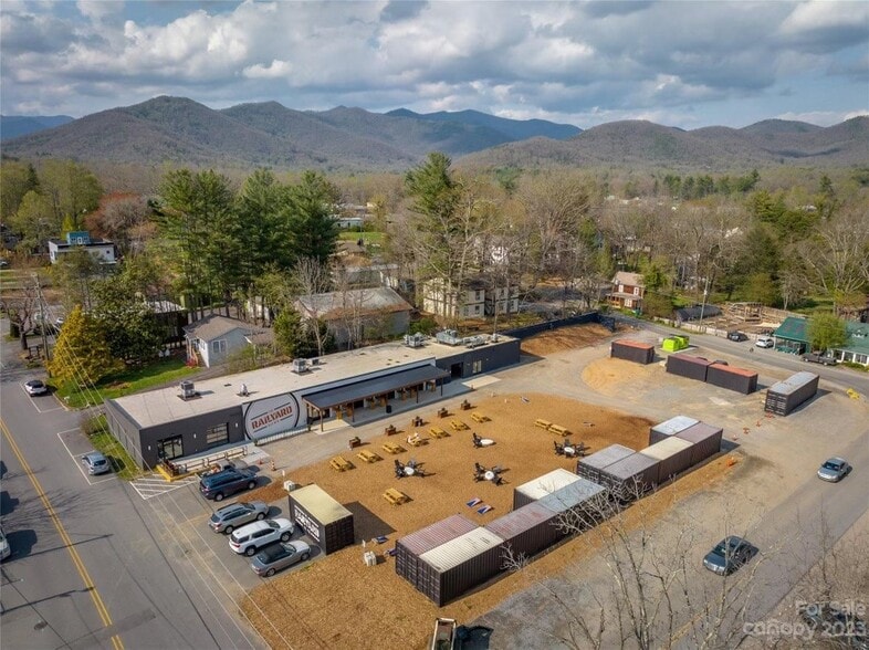 141 Richardson Blvd, Black Mountain, NC for sale - Building Photo - Image 3 of 16