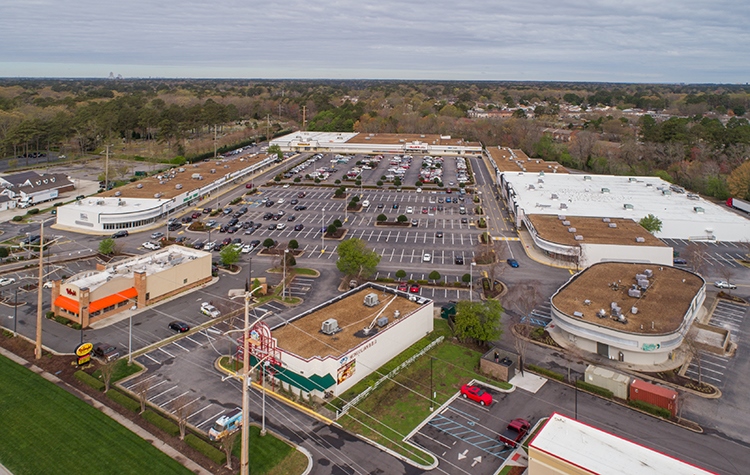 1932-1956 Laskin Rd, Virginia Beach, VA for lease - Building Photo - Image 1 of 3