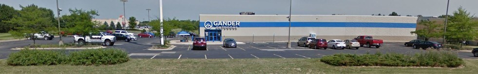 3068 McFarland Rd, Rockford, IL for sale - Building Photo - Image 1 of 1