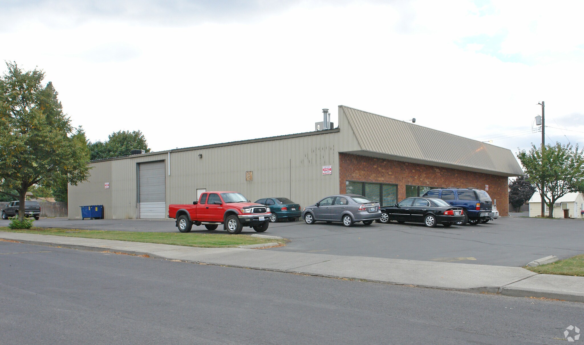 322 E Francis Ave, Spokane, WA for sale Primary Photo- Image 1 of 1