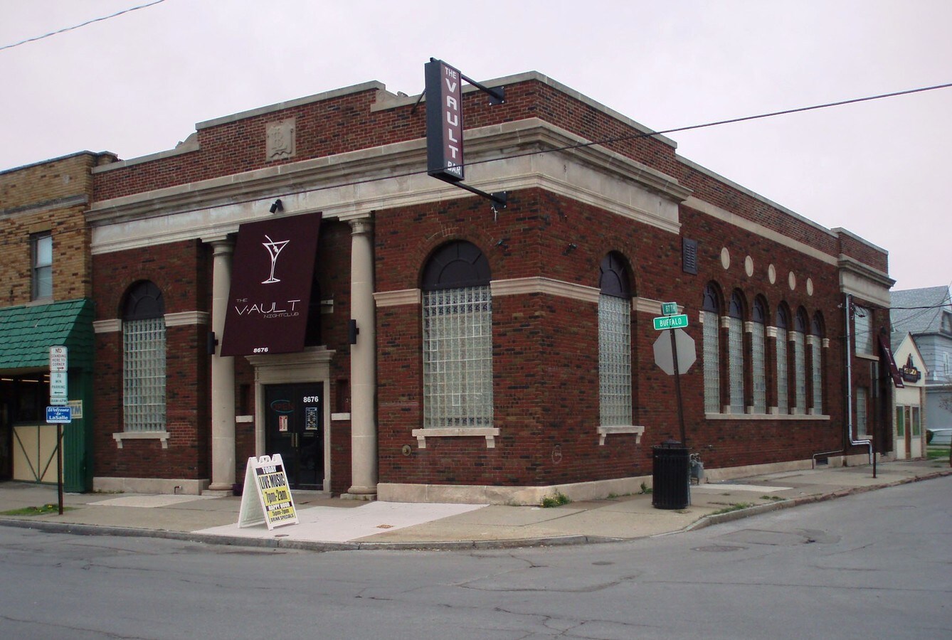 8676 Buffalo Ave, Niagara Falls, NY 14304