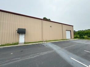 8408 Gulf View Dr, Soddy Daisy, TN for lease Interior Photo- Image 2 of 23