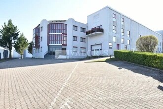 Flex in Champagne-au-Mont-d'Or for lease Building Photo- Image 1 of 6