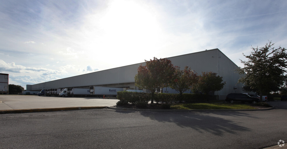 4055 Deerpark Blvd S, Elkton, FL for lease - Building Photo - Image 3 of 8