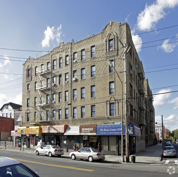 3027 Middletown Rd, Bronx, NY for sale - Building Photo - Image 1 of 1