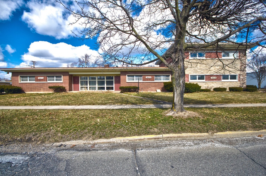 36013603 E Jefferson Blvd, South Bend, IN 46615