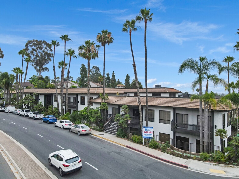 5480 Baltimore Dr, La Mesa, CA for lease - Primary Photo - Image 1 of 21