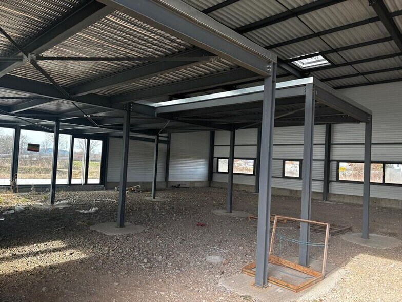 Flex in Marclopt for sale - Construction Photo - Image 2 of 8