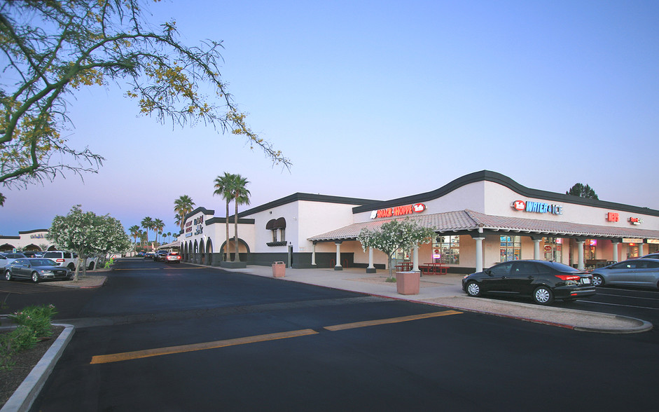 1927 N Gilbert Rd, Mesa, AZ for lease - Building Photo - Image 2 of 14