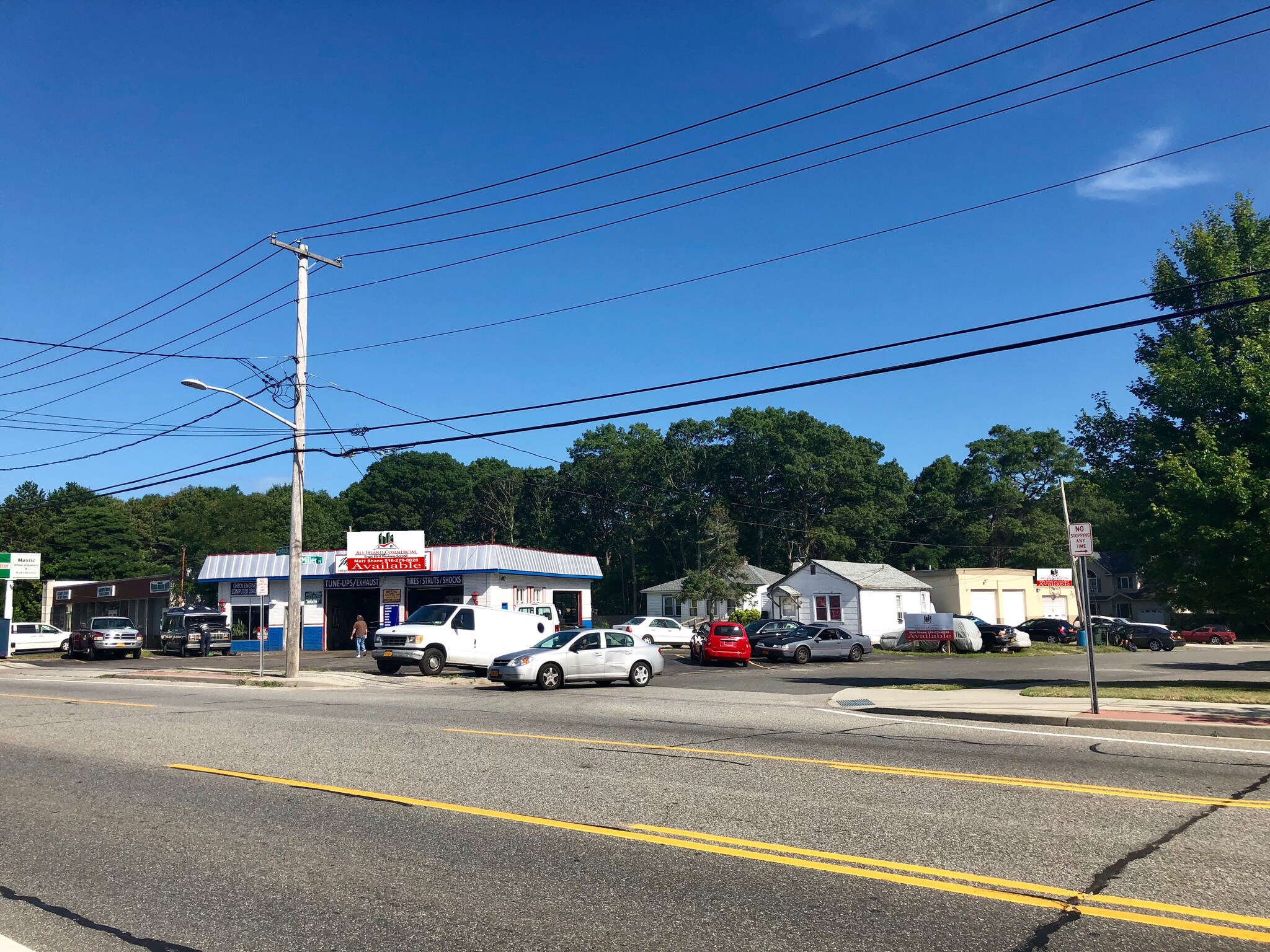 11761180 Montauk Hwy, Mastic, NY 11950 11761180 Montauk Hwy