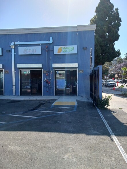 222 E 10th St, Long Beach, CA for lease - Building Photo - Image 3 of 13