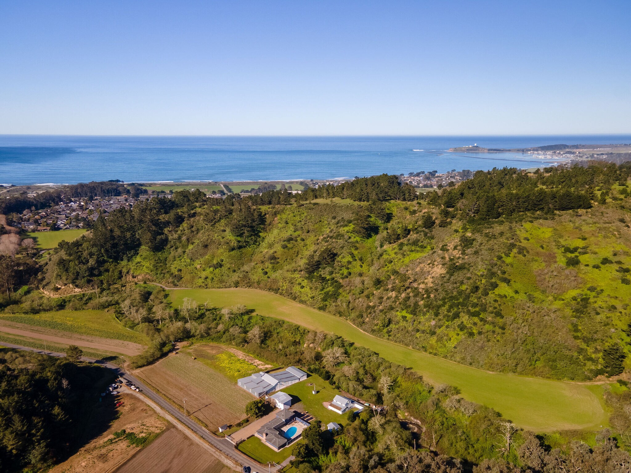 840 Frenchmans Creek Rd, Half Moon Bay, CA for sale Primary Photo- Image 1 of 1