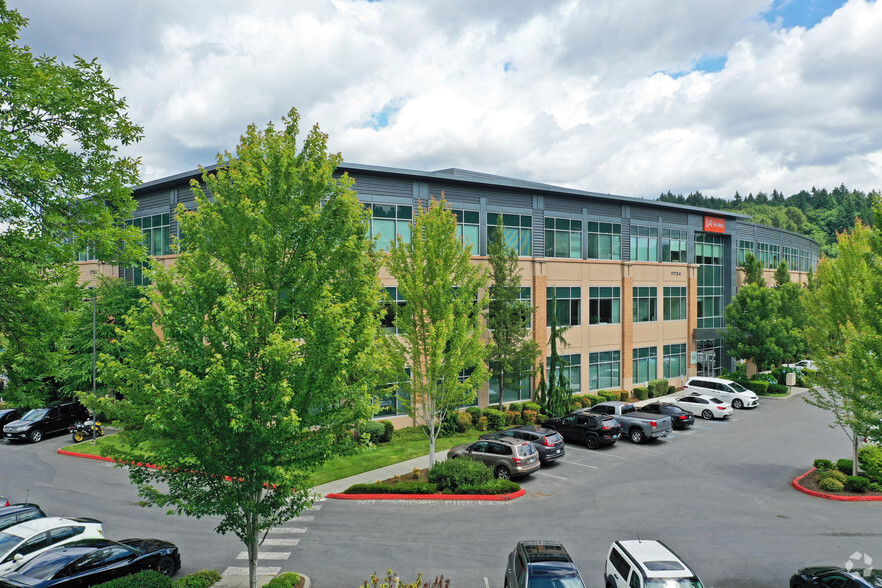 11724 NE 195th St, Bothell, WA for sale - Primary Photo - Image 1 of 1