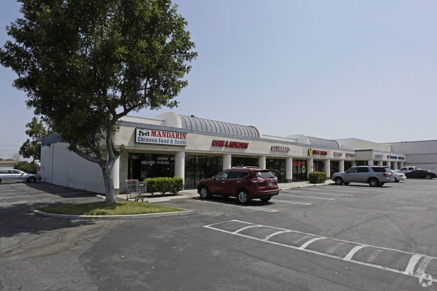 6875-6901 La Palma Ave, Buena Park, CA for lease - Primary Photo - Image 1 of 19