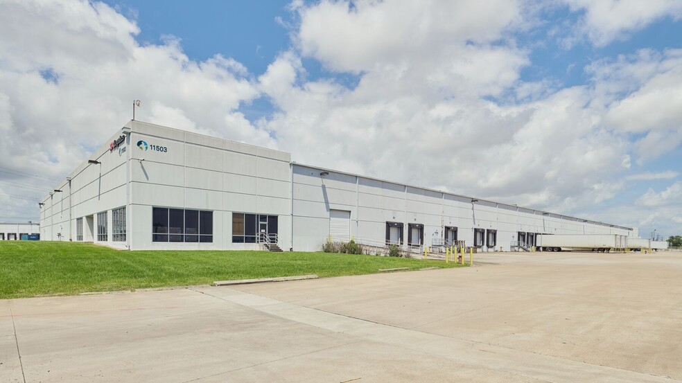 11503 Highway 225, La Porte, TX for lease - Building Photo - Image 1 of 6