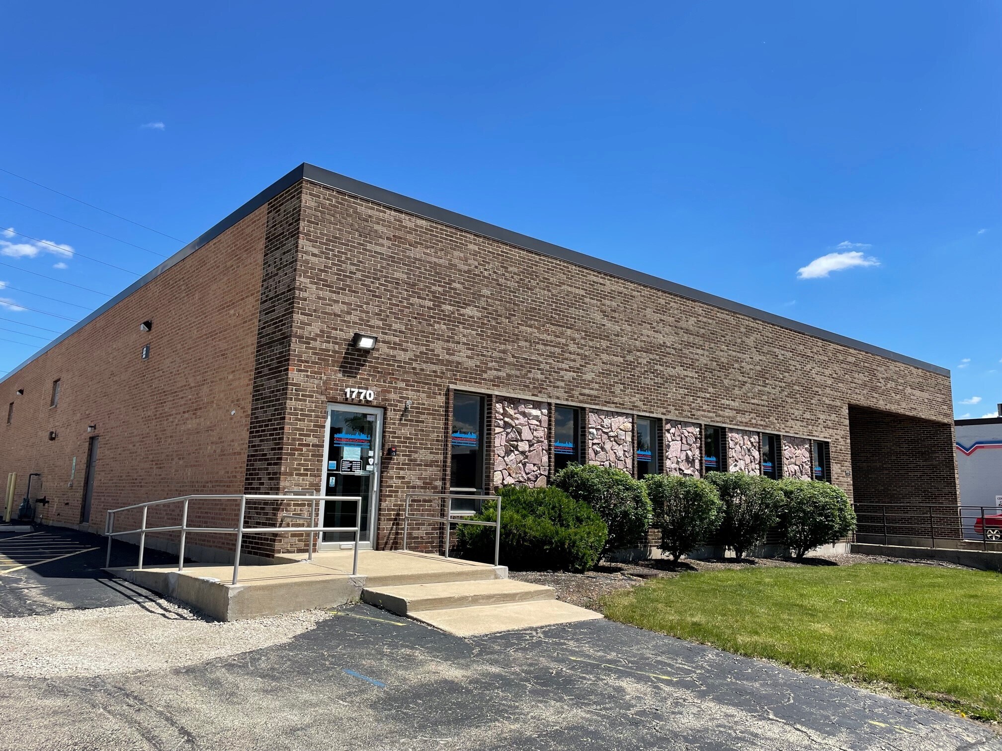 1770 W Cortland Ct, Addison, IL for sale Primary Photo- Image 1 of 1