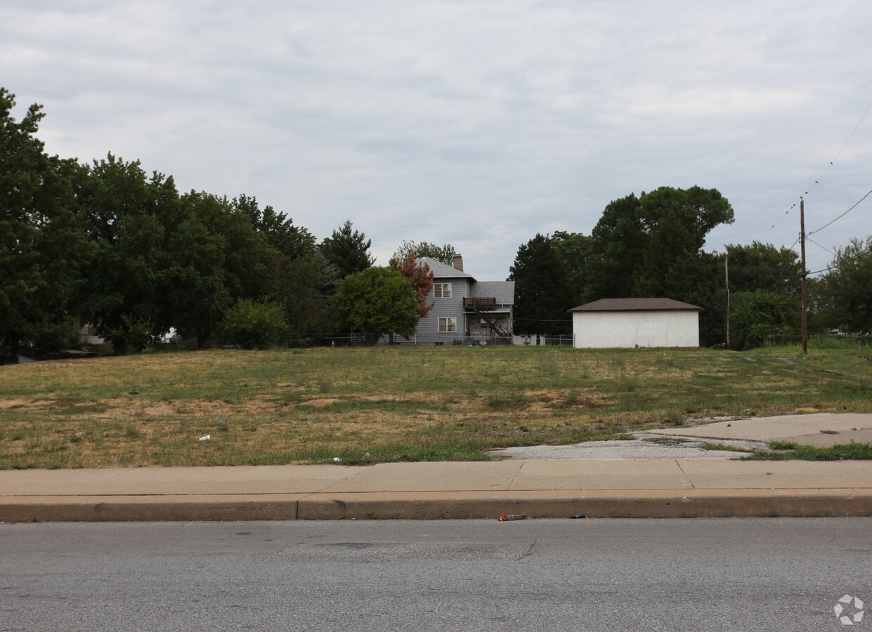 2617 E 6th St, Kansas City, MO 64124 | LoopNet