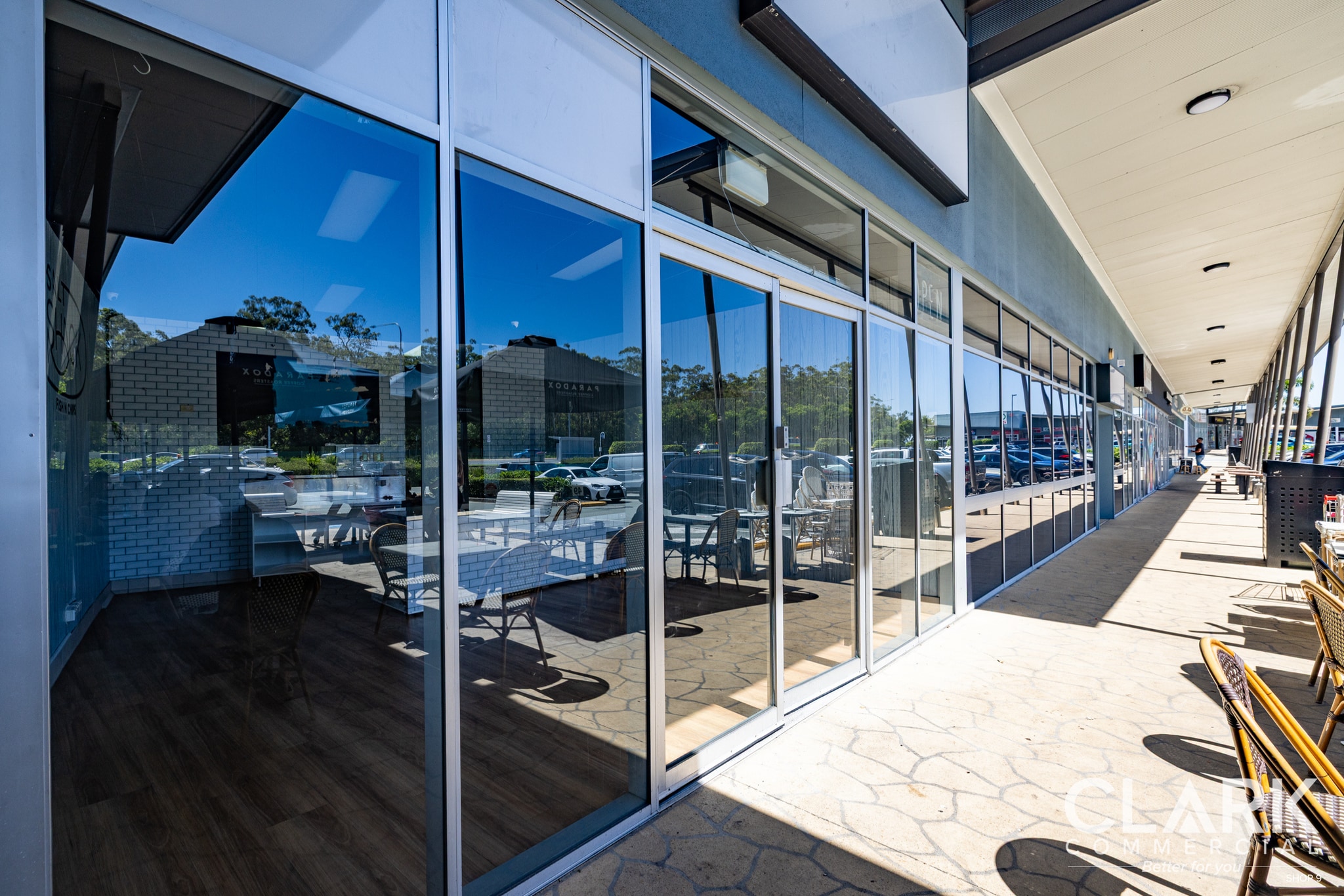 458 Olsen Ave, Molendinar for lease Building Photo- Image 1 of 11