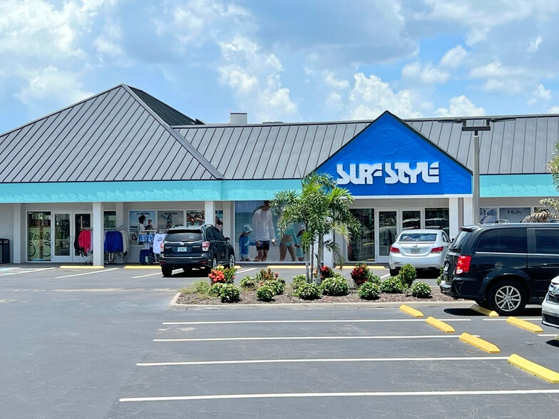 7205 Estero Blvd, Fort Myers, FL for lease - Building Photo - Image 2 of 7