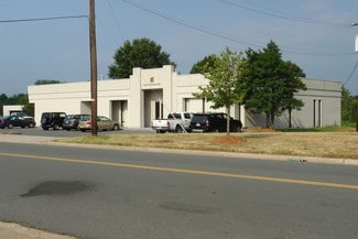 More details for 4000 Stuart Andrew Blvd, Charlotte, NC - Industrial for Sale