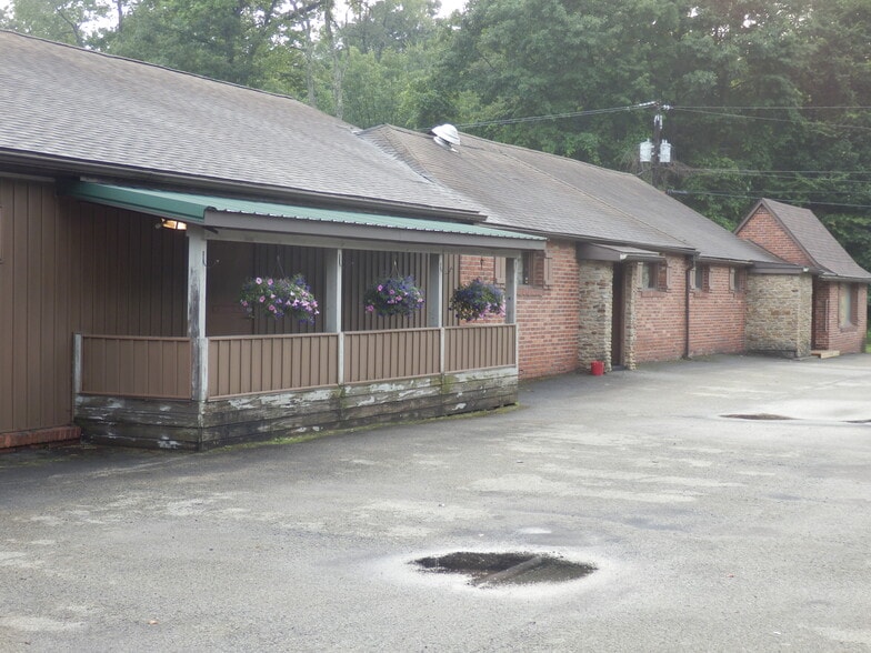 6167 Lincoln Hwy, Stoystown, PA 15563
