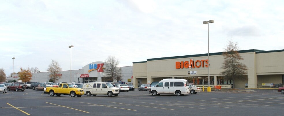 2209-2235 W DeKalb St, Camden, SC for lease - Building Photo - Image 2 of 5