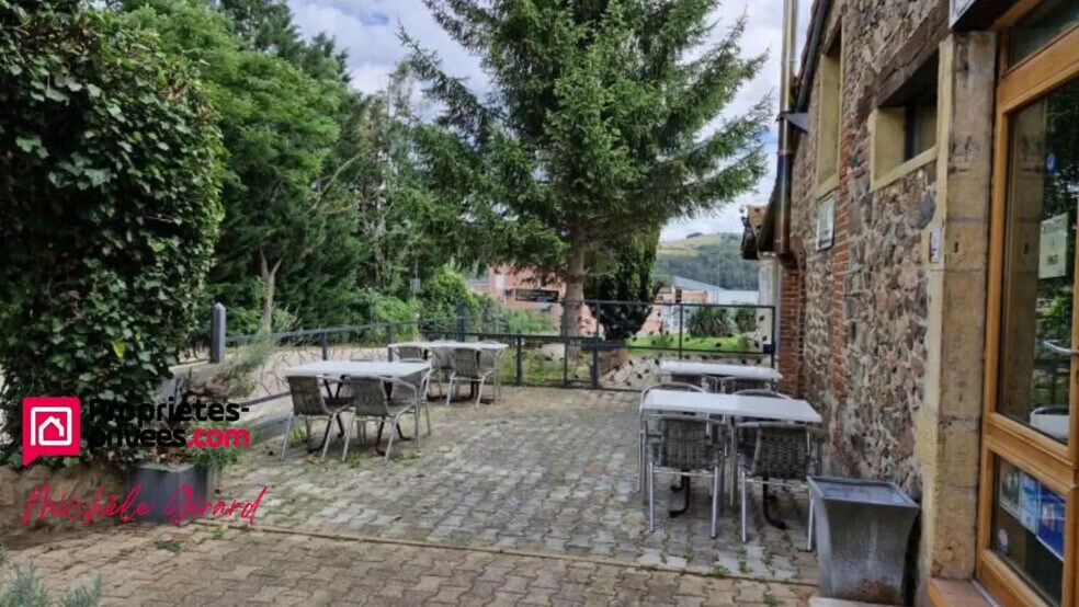 Flex in Roanne for sale - Building Photo - Image 2 of 4