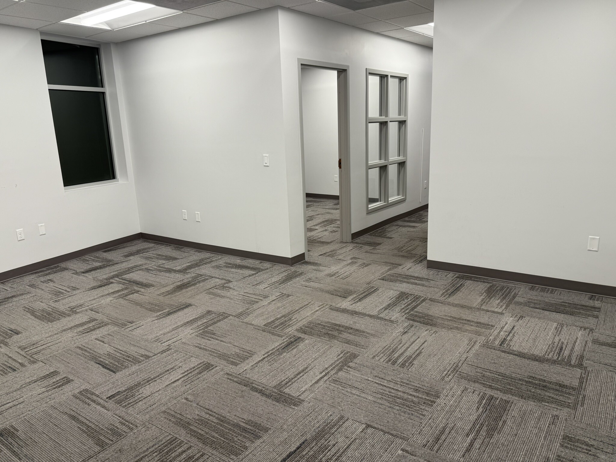 1280 S 1380 W, Orem, UT for lease Interior Photo- Image 1 of 9