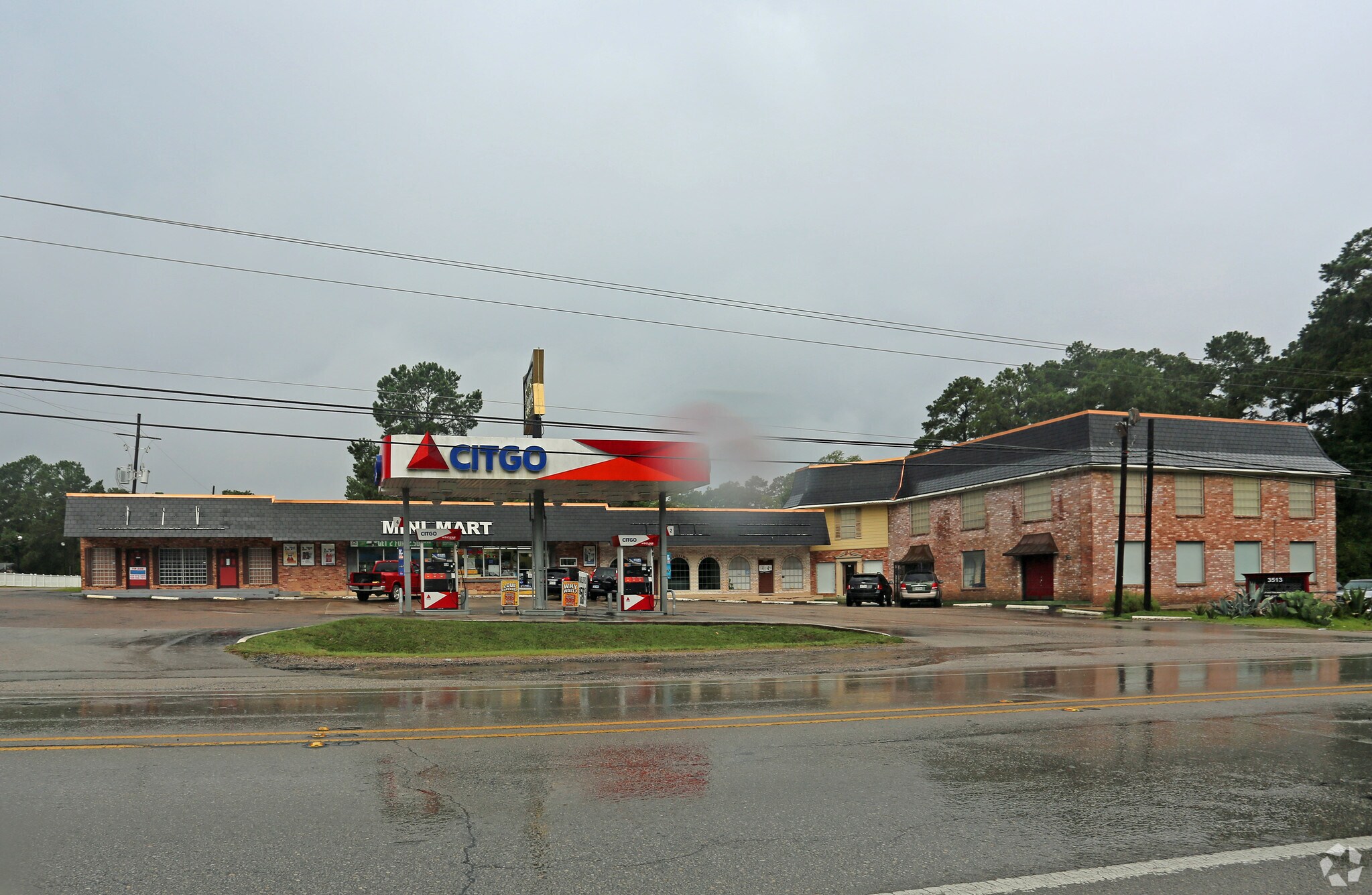 3501-3513 N Frazier St, Conroe, TX for sale Primary Photo- Image 1 of 1