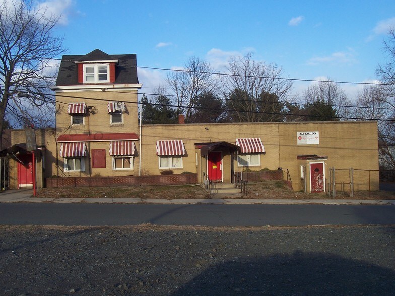 214 Weber Ave, Trenton, NJ for sale - Primary Photo - Image 1 of 1