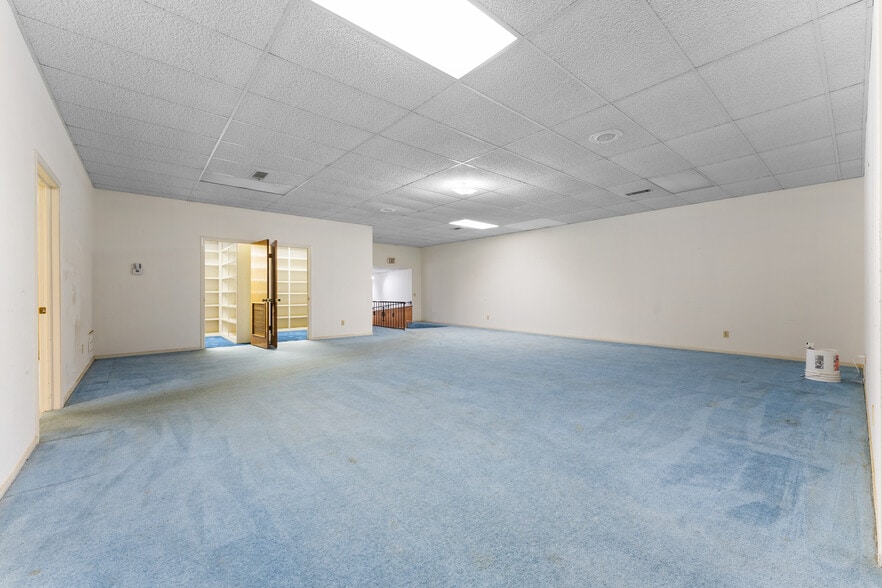 824 S Main St, Belton, TX for sale - Interior Photo - Image 3 of 35