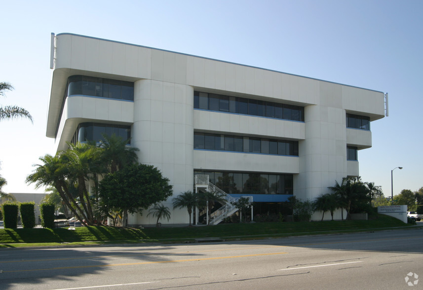 3500 Lomita Blvd, Torrance, CA for lease - Building Photo - Image 2 of 4