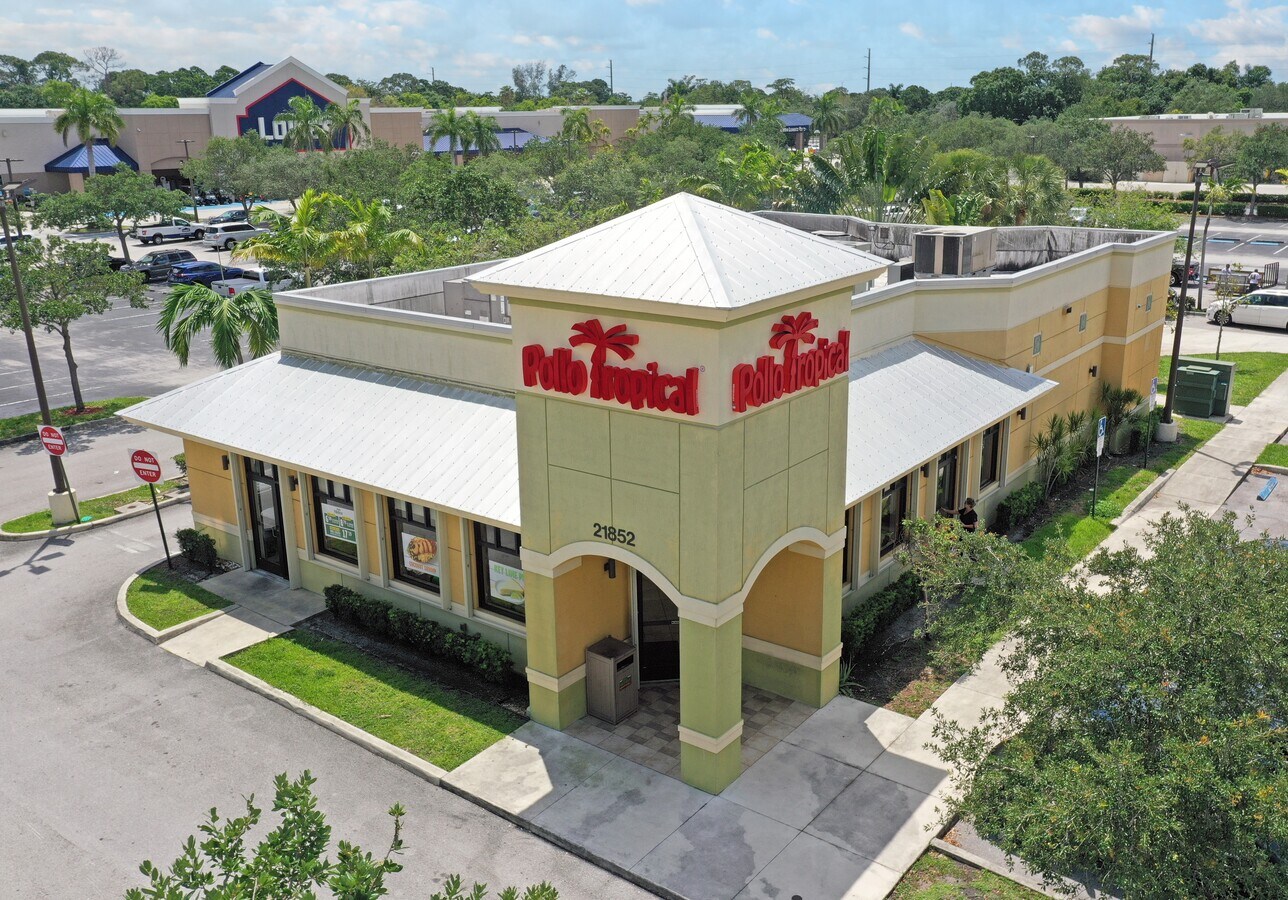 21852 State Road 7, Boca Raton, FL 33428