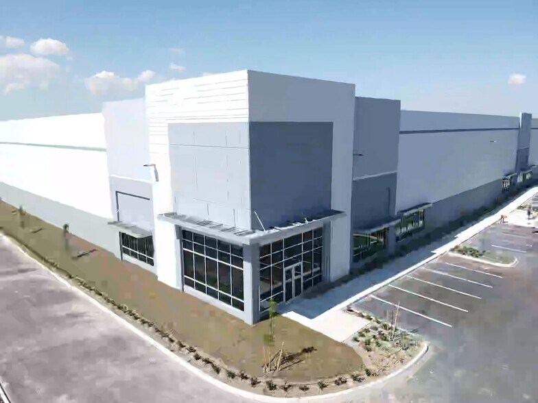 13141 34th St N, Clearwater, FL for lease - Building Photo - Image 2 of 3