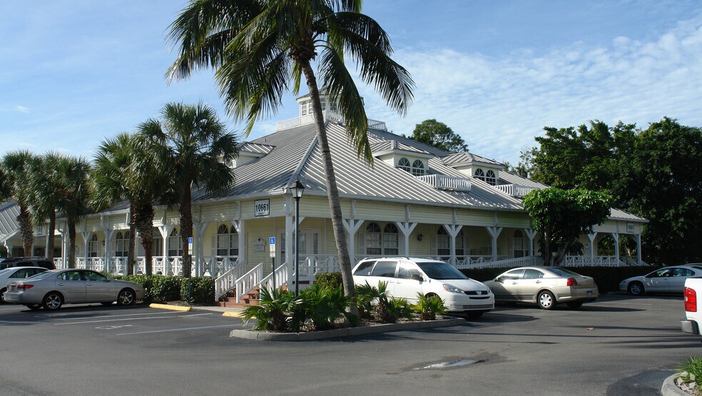 10661 Airport Pulling Rd, Naples, FL 34109