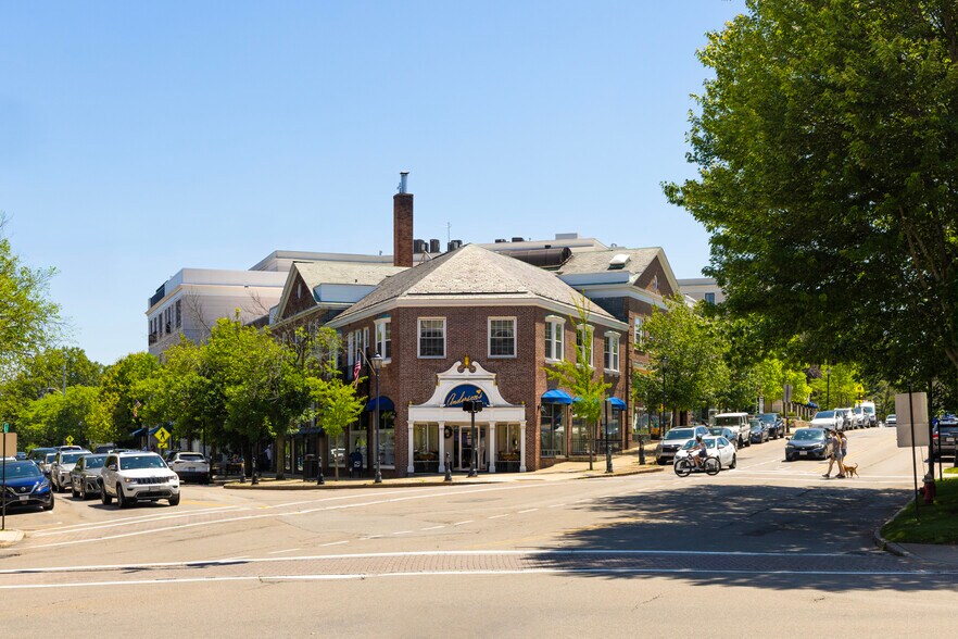 21 Grove St, Wellesley, MA for sale - Building Photo - Image 2 of 20