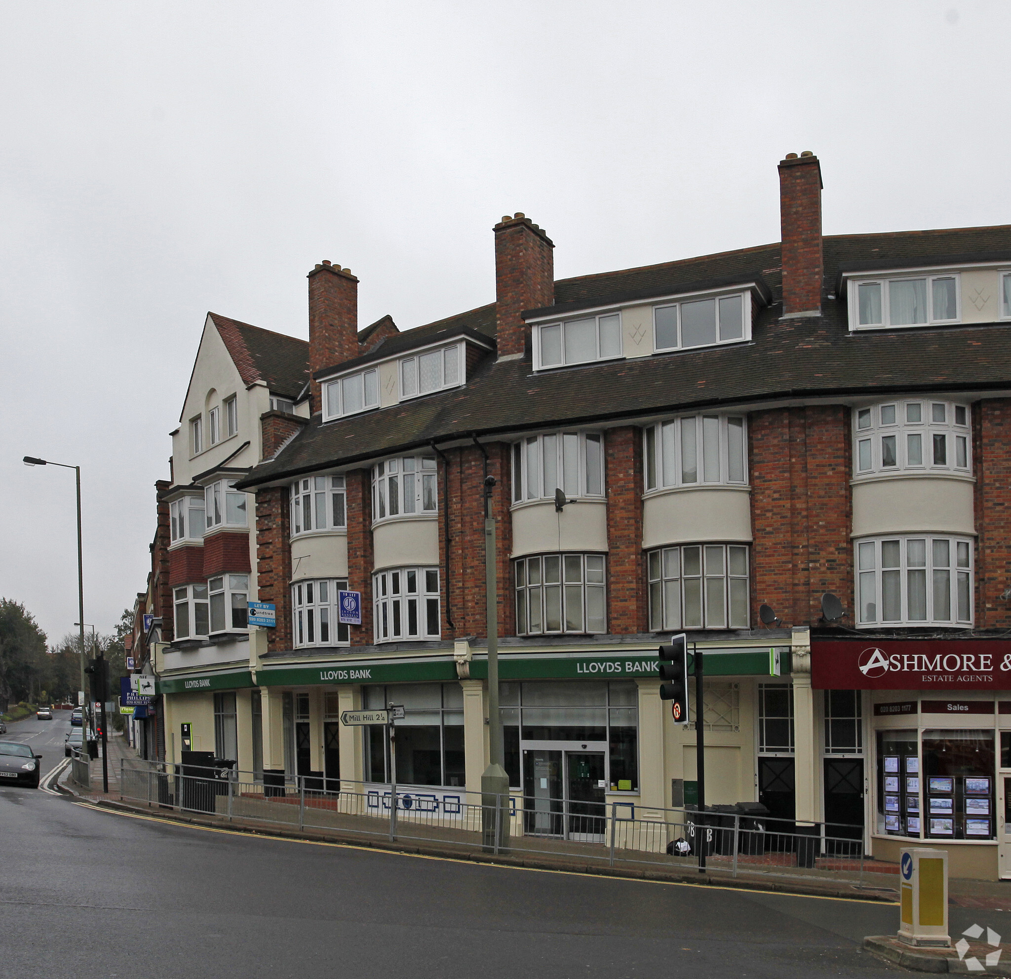 1-3 Finchley Ln, London for lease Primary Photo- Image 1 of 3