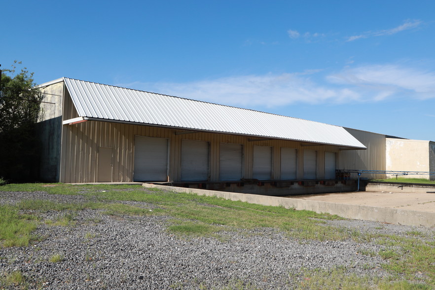 110 N Main St, Gideon, MO for sale - Building Photo - Image 1 of 1