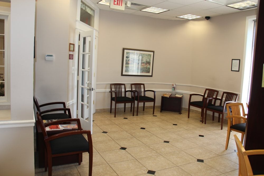 20311 Mack Ave, Grosse Pointe, MI for sale Interior Photo- Image 1 of 3