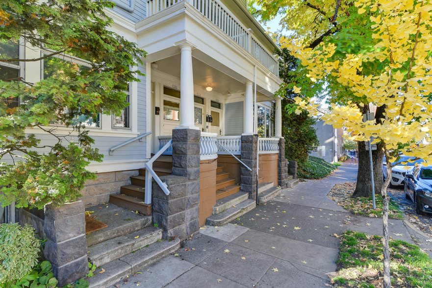 1601-1607 NW 23rd Ave, Portland, OR for sale - Building Photo - Image 1 of 1