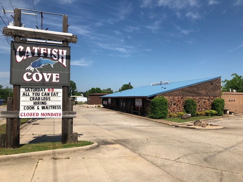 1615 Phoenix Ave, Fort Smith, AR for sale - Primary Photo - Image 1 of 1